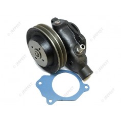 POMPE A EAU 24 VOLTS M38A1